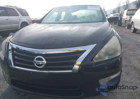 2013 Nissan Altima 2.5 Sv z USA, uszkodzony, nr VIN 1N4AL3AP8DC137089